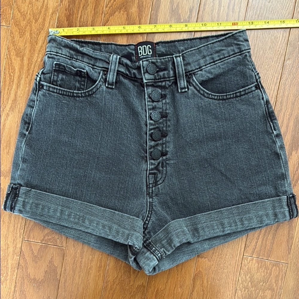 BDG High Waist Denim Jean Shorts‎ - Picture 6 of 9